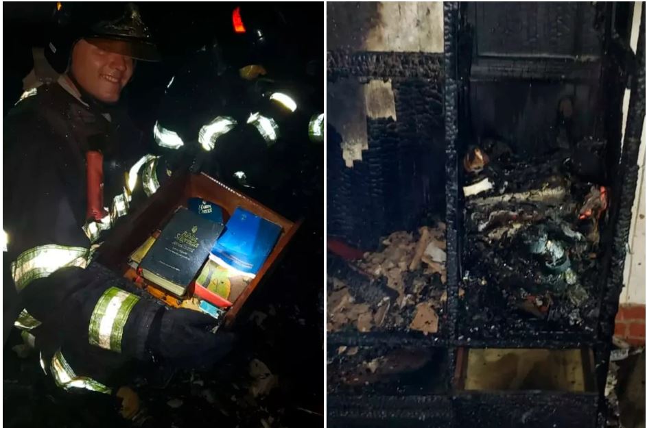 Un tiroir avec la Bible et des livres chrétiens restent intacts après un incendie.