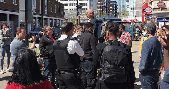 Londres / Un pasteur arrêté pour avoir prêché dans les rues que la Bible s’oppose au mariage homosexuel