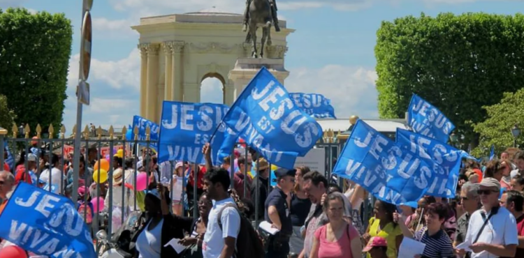 France : Des milliers de personnes ont marché pour Jésus