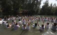 États-Unis/ 4500 personnes baptisées à ‘‘Jesus Revolution’’